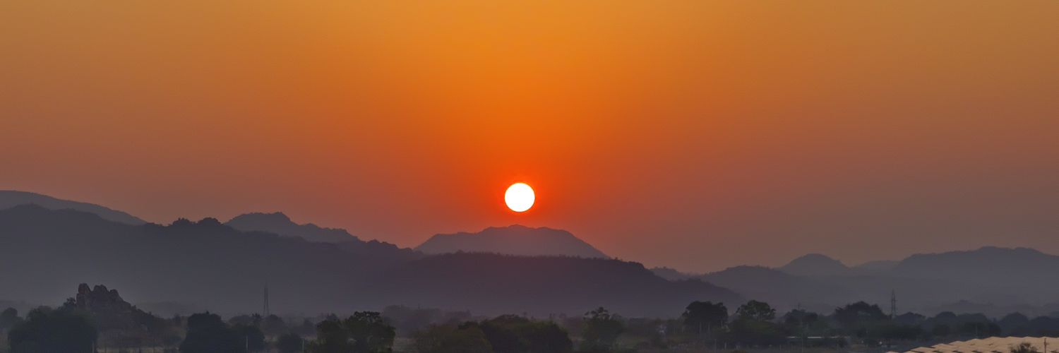 Ravansol 😴's banner