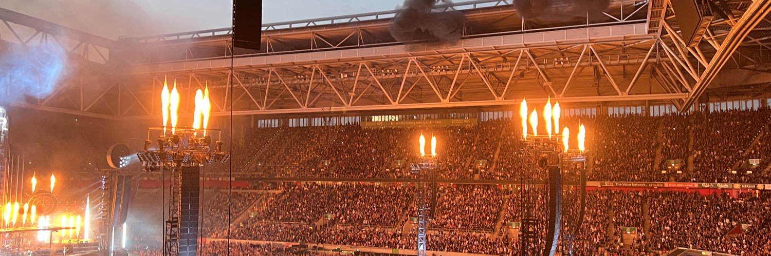 digiveit's profile banner image
