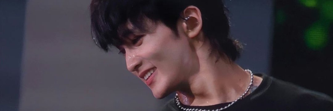amicooy's profile banner image