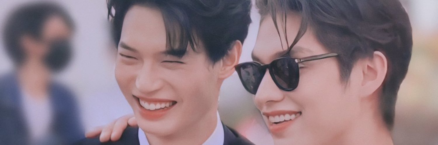 มอมมัม banner