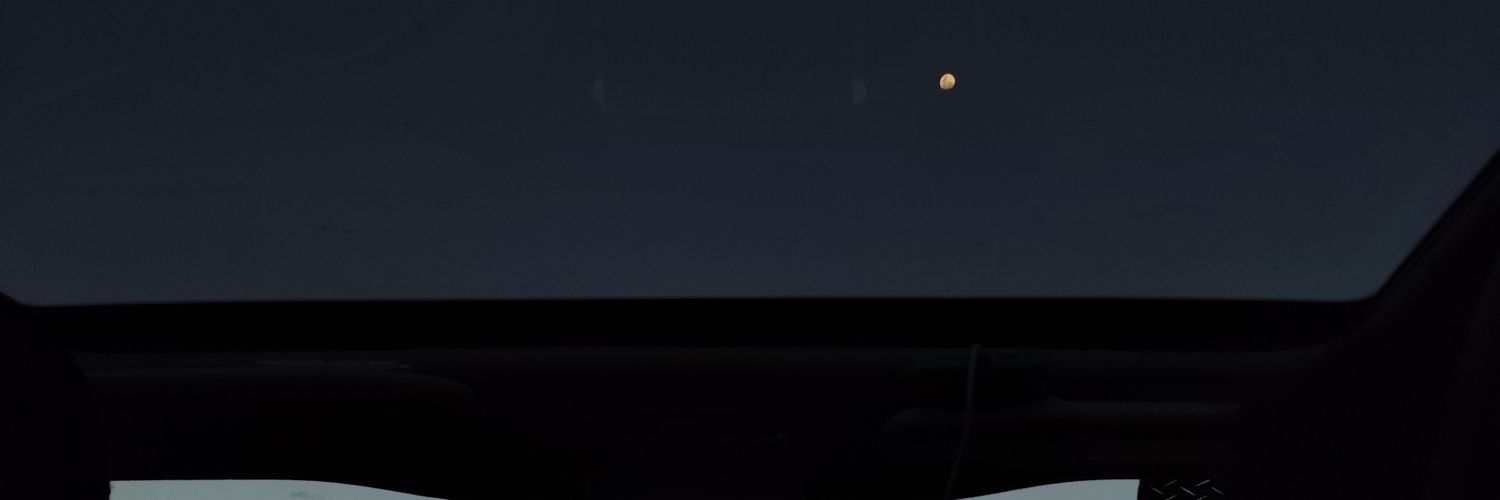 candela banner