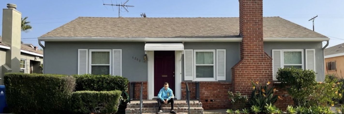 Perfectly Paused SpongeBob Frames banner