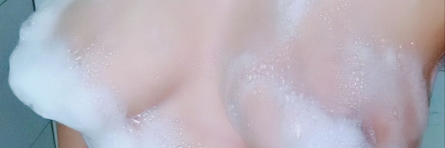 dear008899's profile banner image