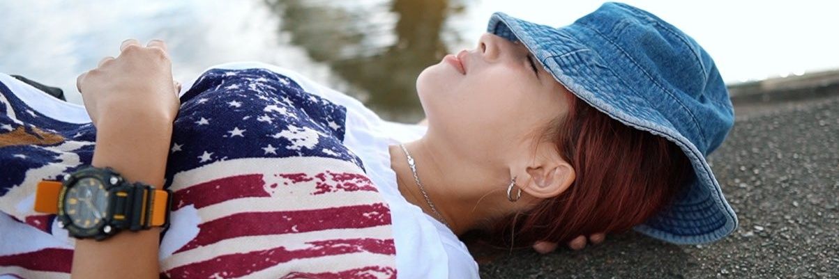 けい。。。 banner