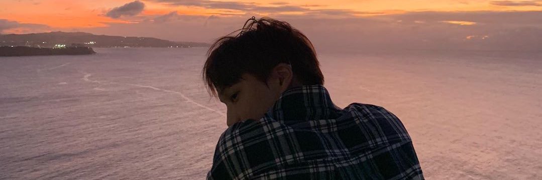 strawberry11956's profile banner image