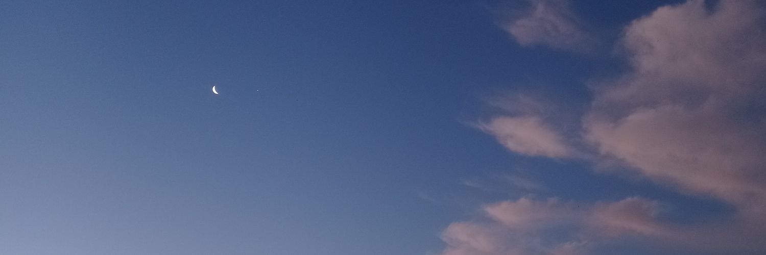 LuciaaMoran's profile banner image