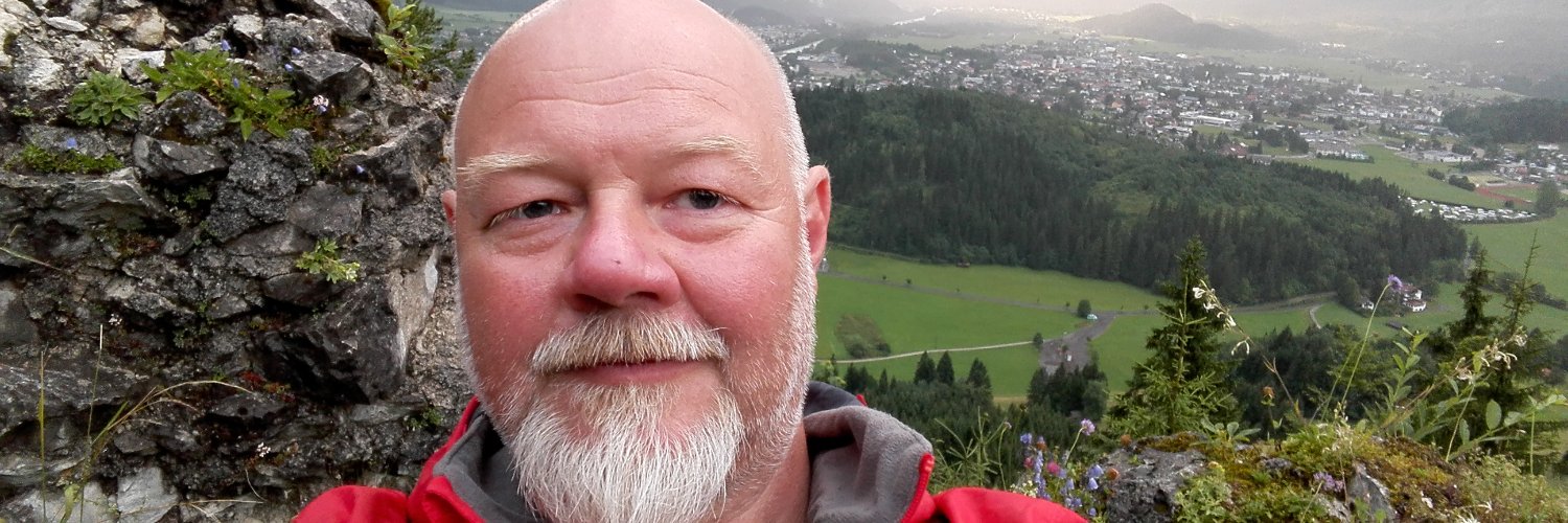 EskilGarner's profile banner image