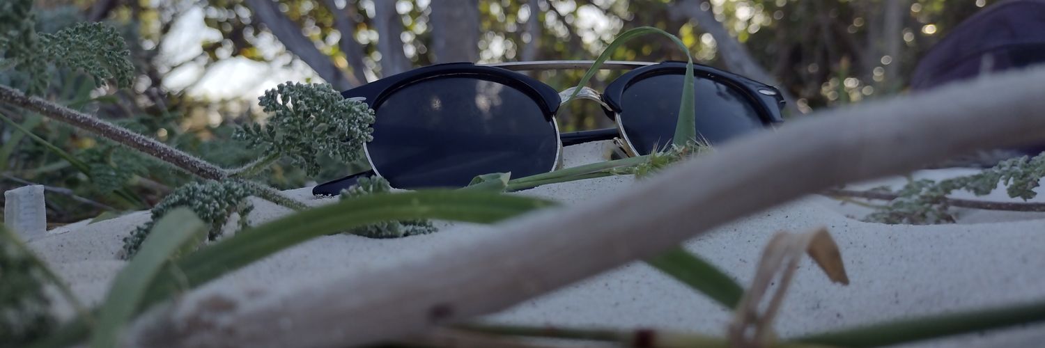 Charly Bom banner