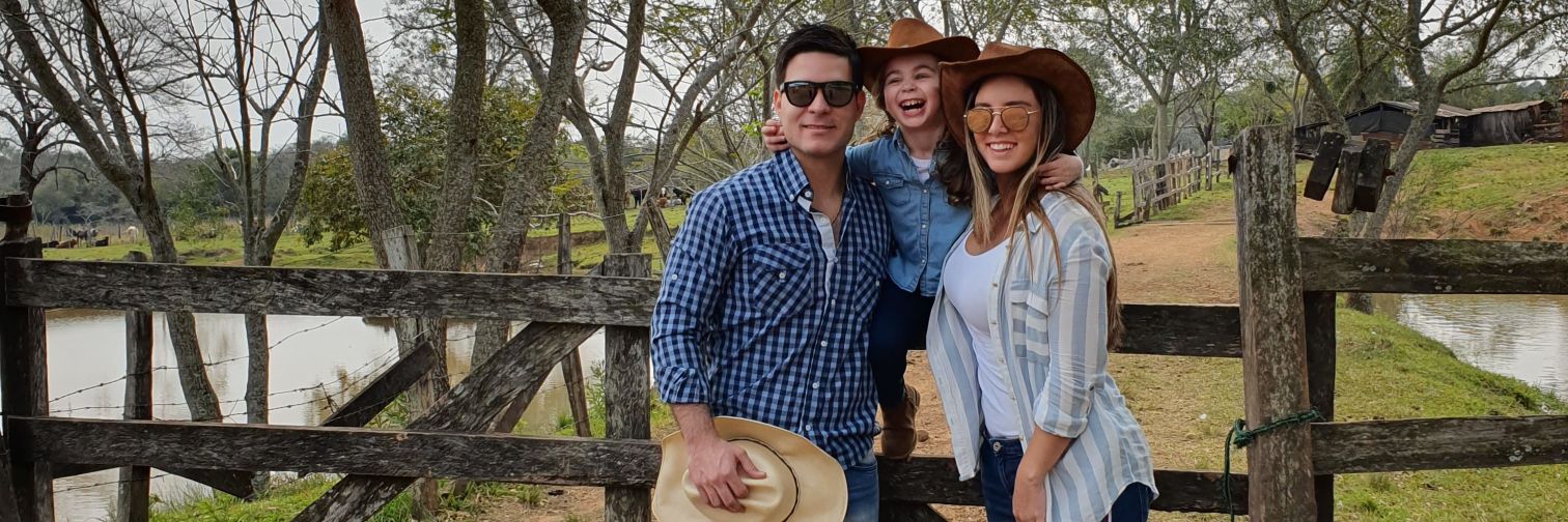 Walter Gutiérrez banner