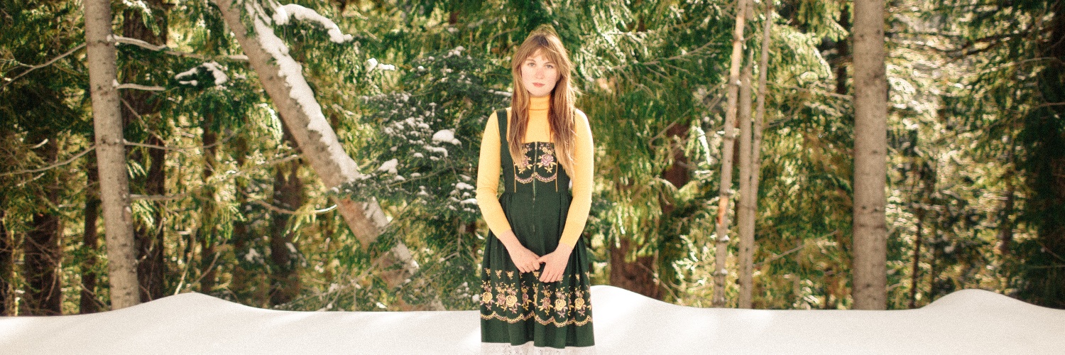 Two Runner Band banner