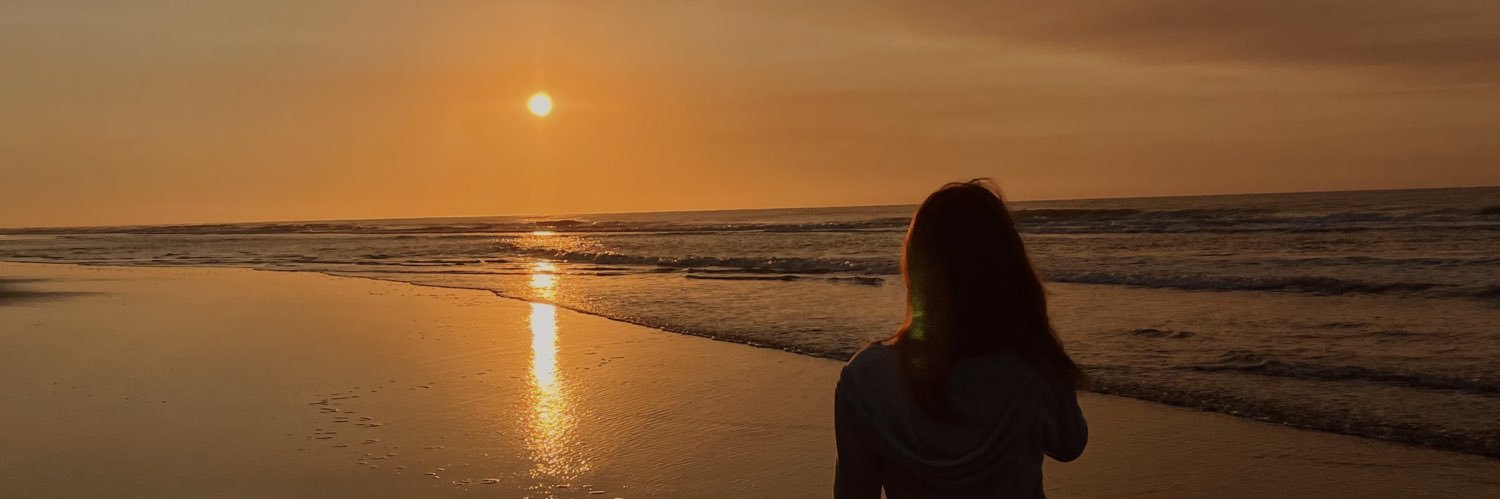 Juliianaagg's profile banner image
