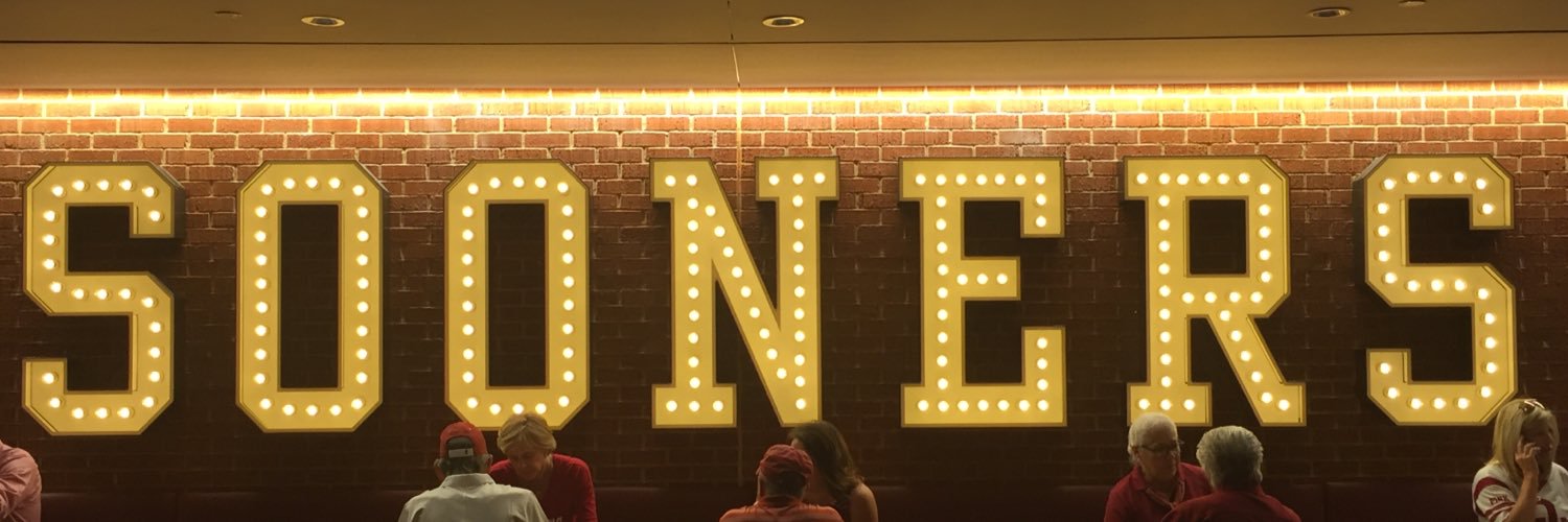 ErinFav's profile banner image