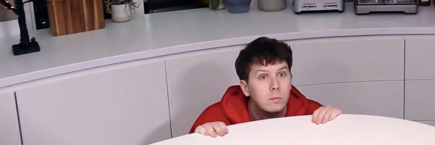 tatitinof's profile banner image