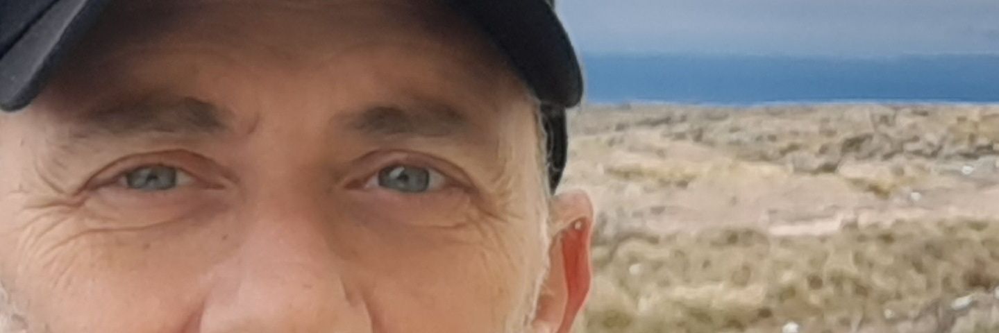 ladrianm's profile banner image