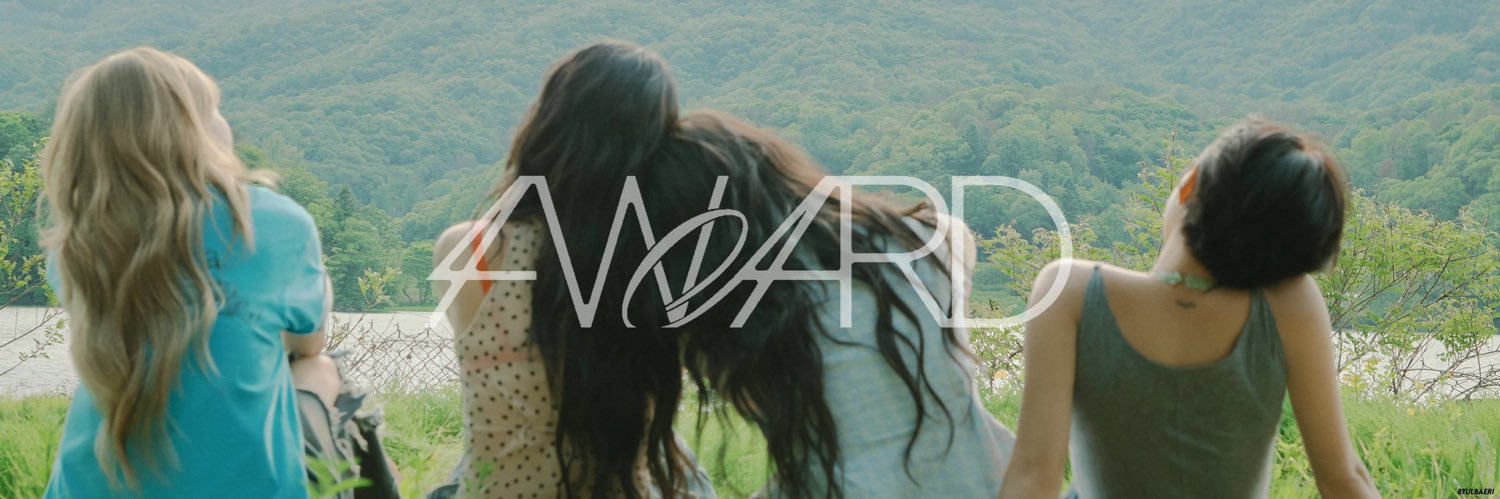 whee_inluvs's profile banner image