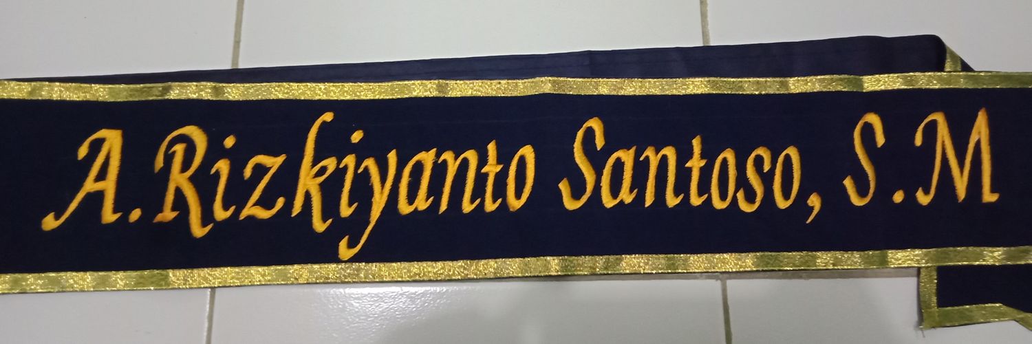 r12kyanto's profile banner image