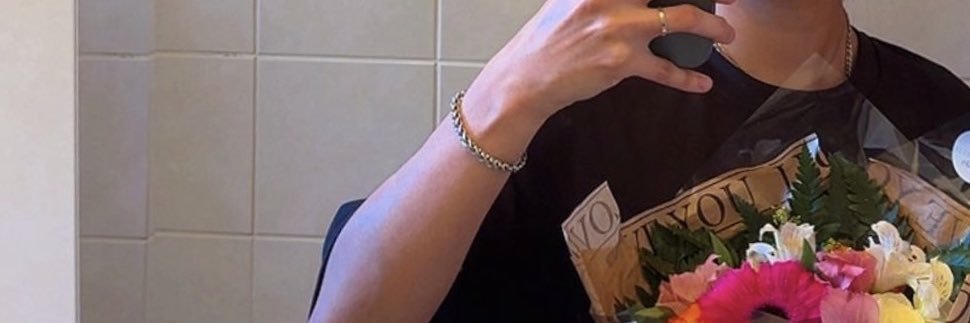 edragirlfriend's profile banner image
