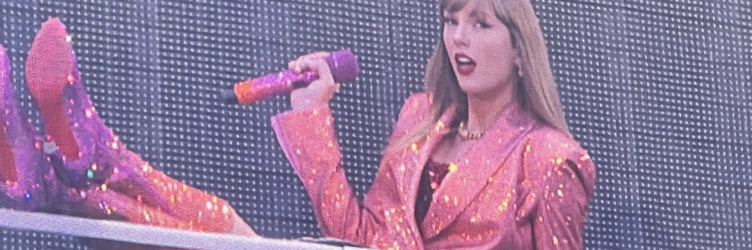 averyinmaine's profile banner image