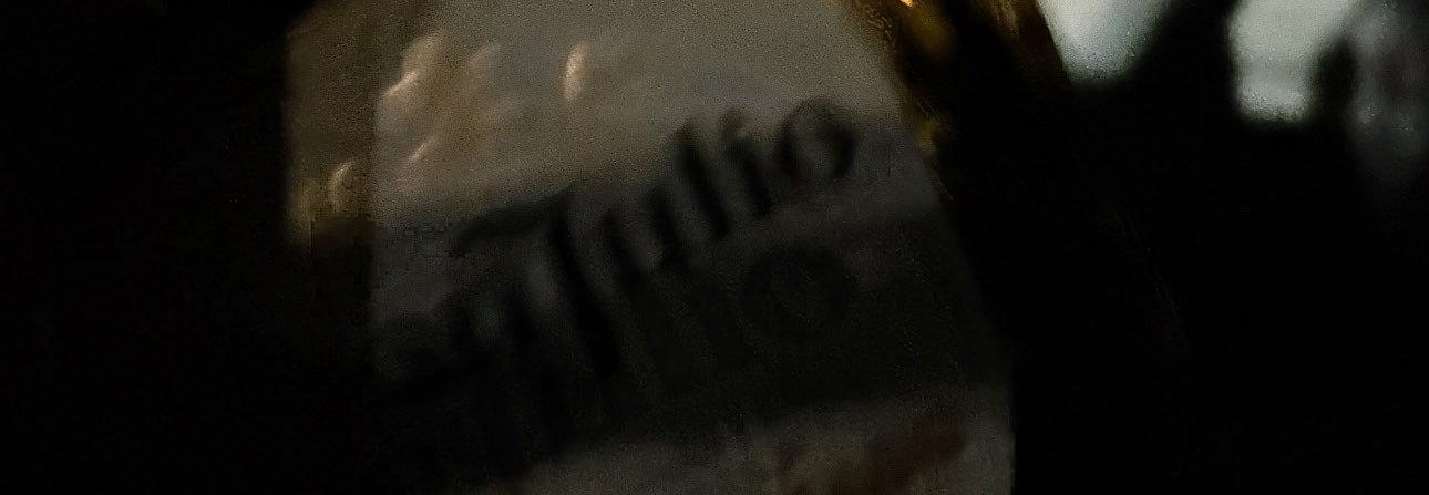 leeanhii's profile banner image