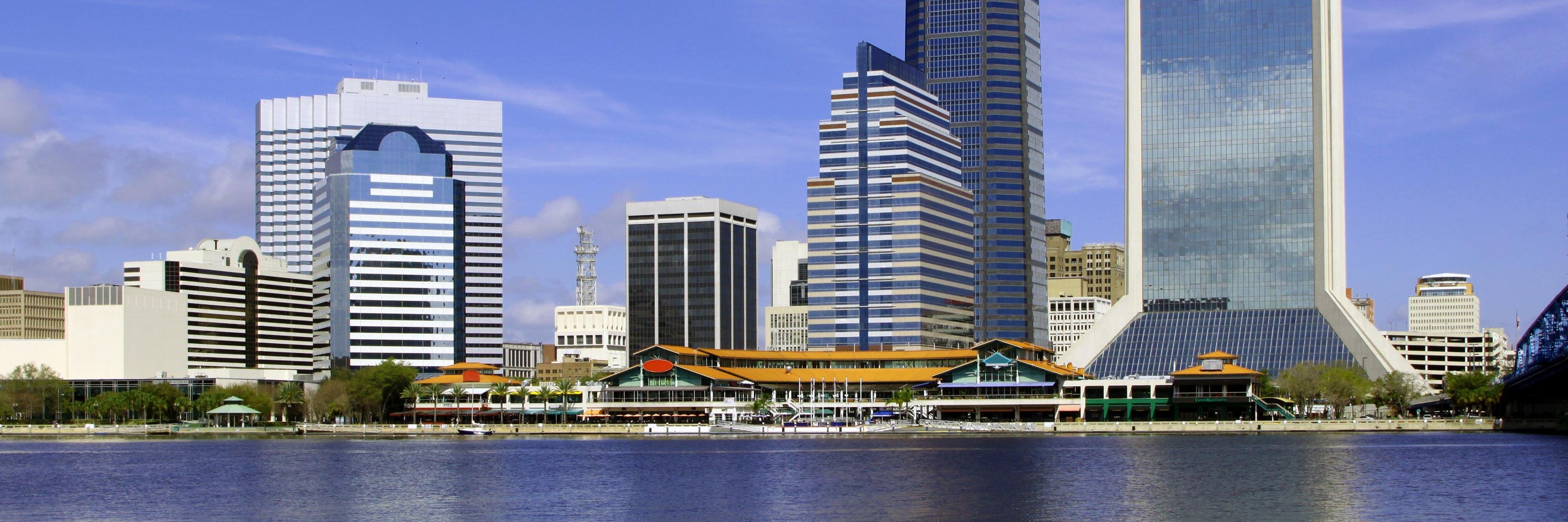 The CRE Advisors banner