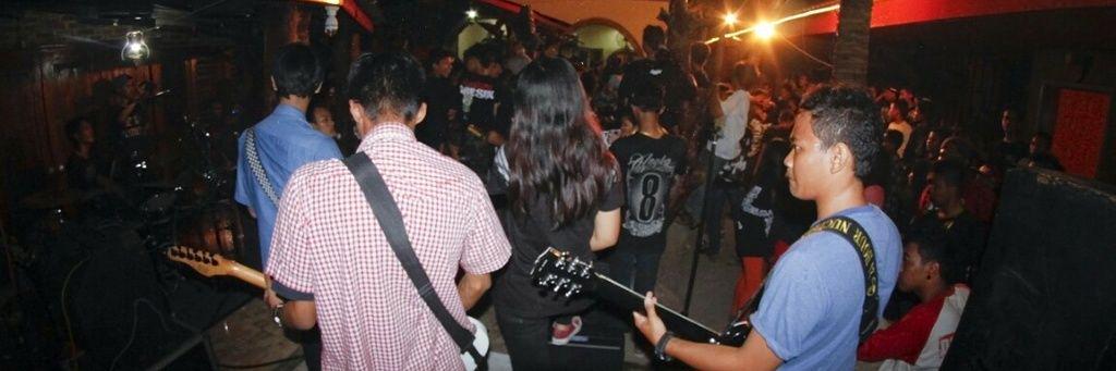 REMEMBER TO ME banner