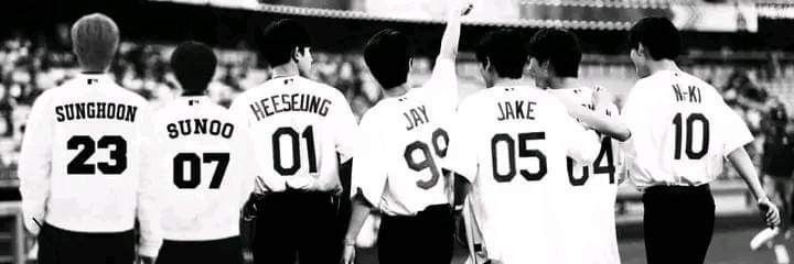 lovewoniehee's profile banner image