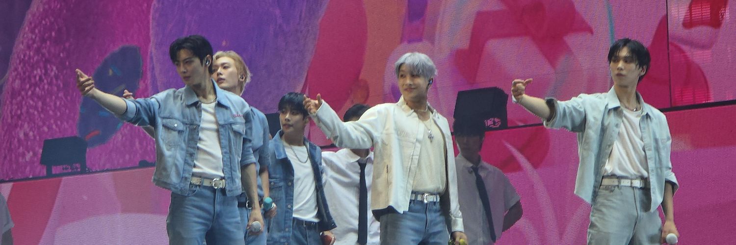 D ☽✧ Home from Seoul banner