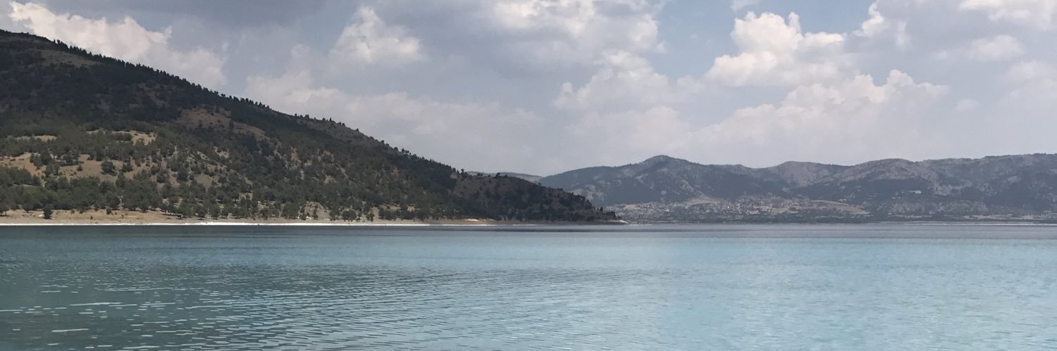 esmanihan's profile banner image