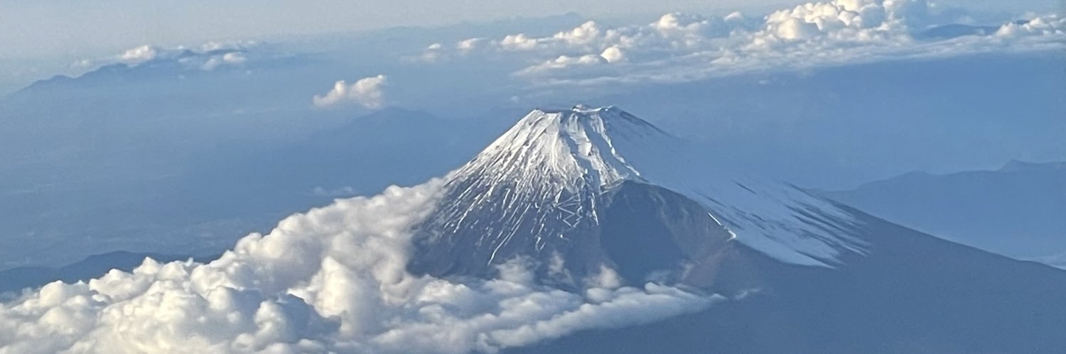emi__5's profile banner image
