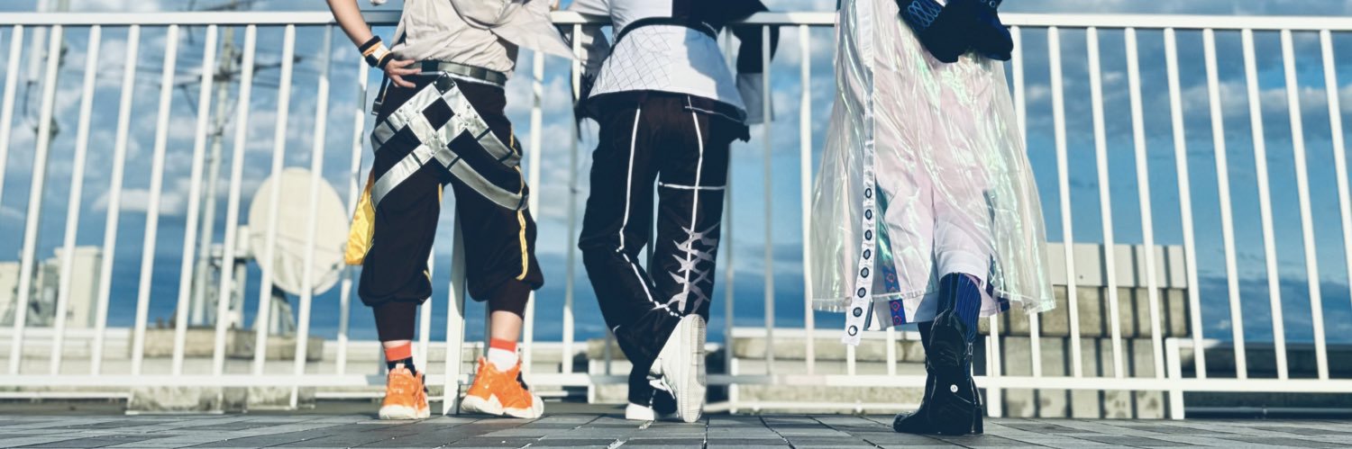 rrraffle's profile banner image