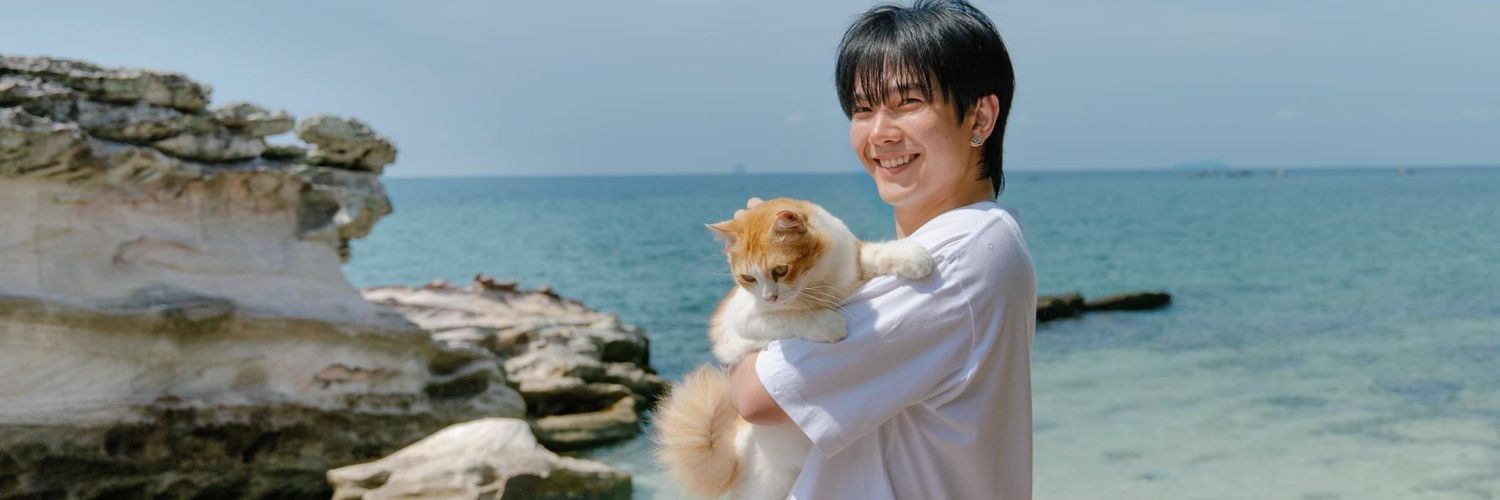 mayicat's profile banner image
