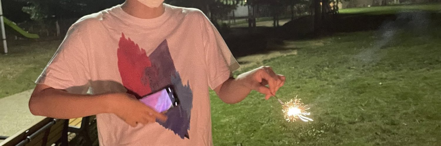 mit_lill's profile banner image