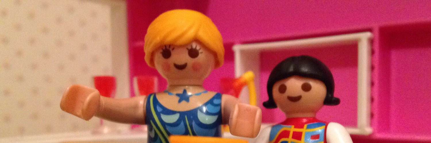 PINKYGLO's profile banner image