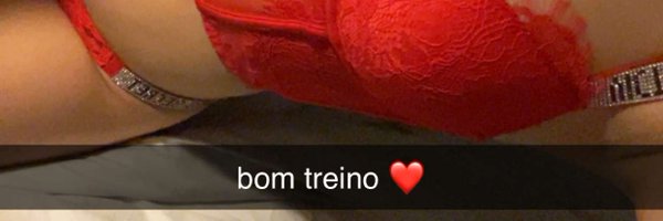 carolmartinns03 Profile Banner