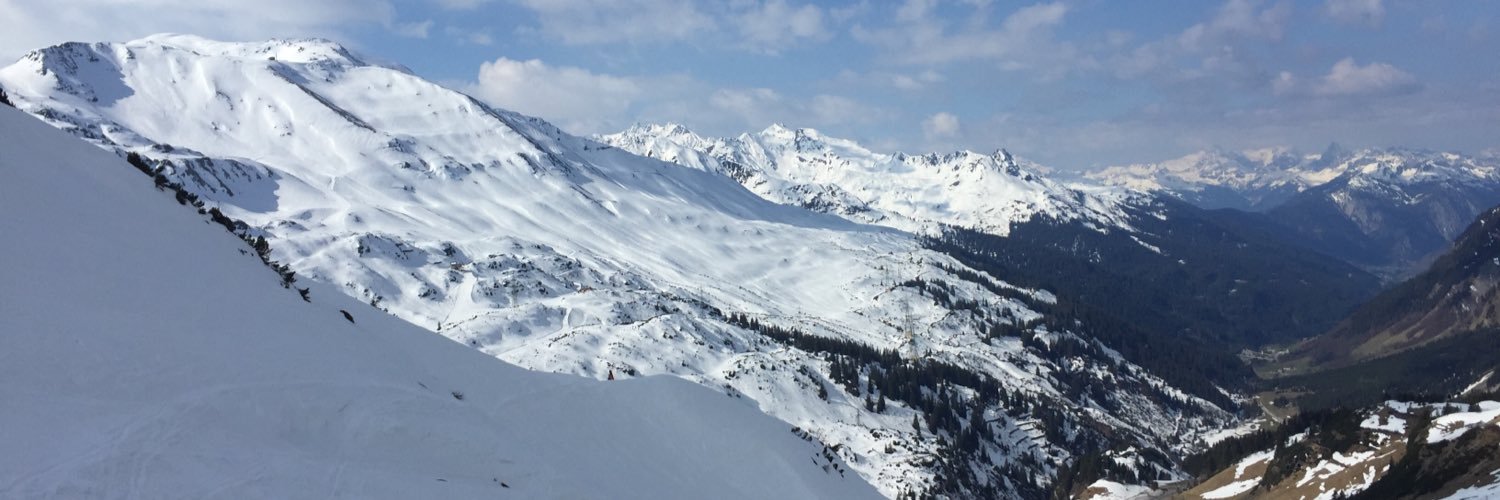 Dan7Bond's profile banner image