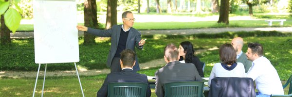 Humorousources Profile Banner