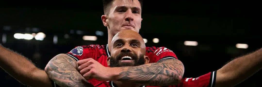 Ambitious💚 banner