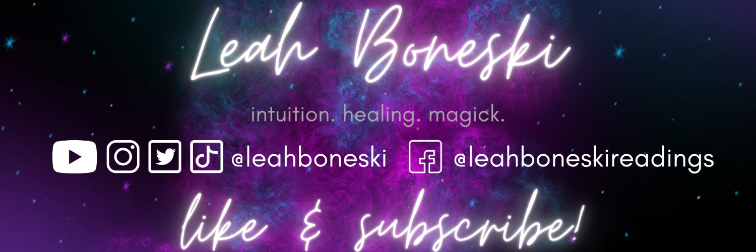 leahboneski's profile banner image