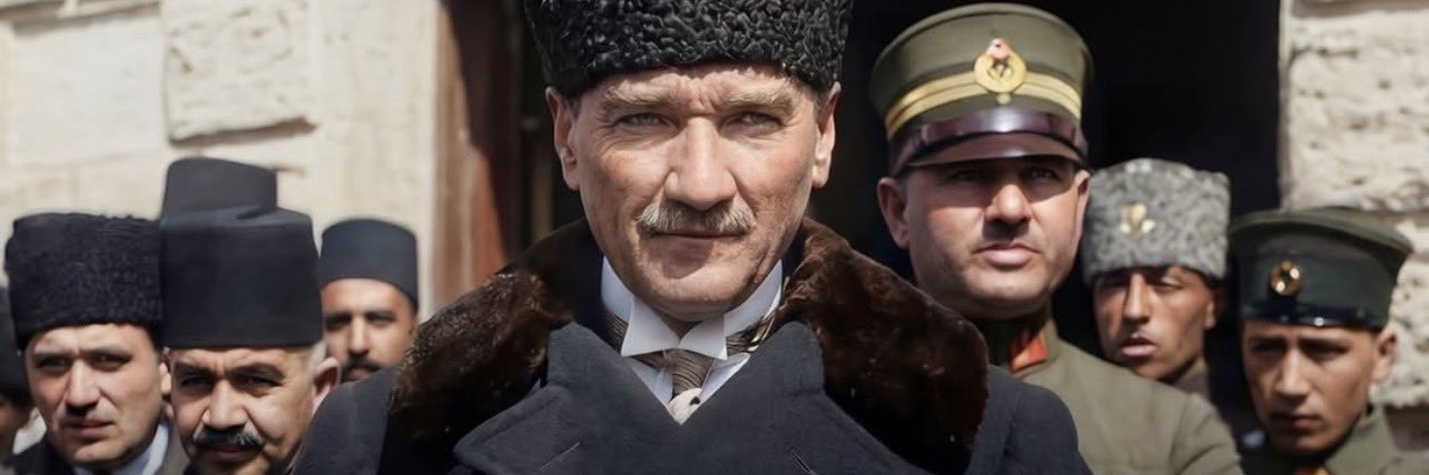 bzkronur's profile banner image