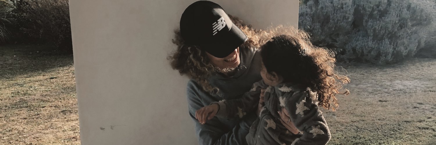 XeniaParedes's profile banner image