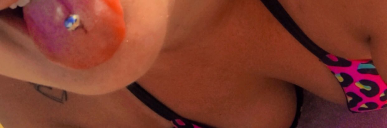 hellenestevess's profile banner image