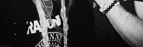 venyeux's profile banner image