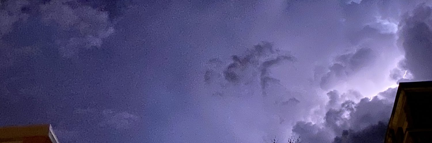 tneket banner
