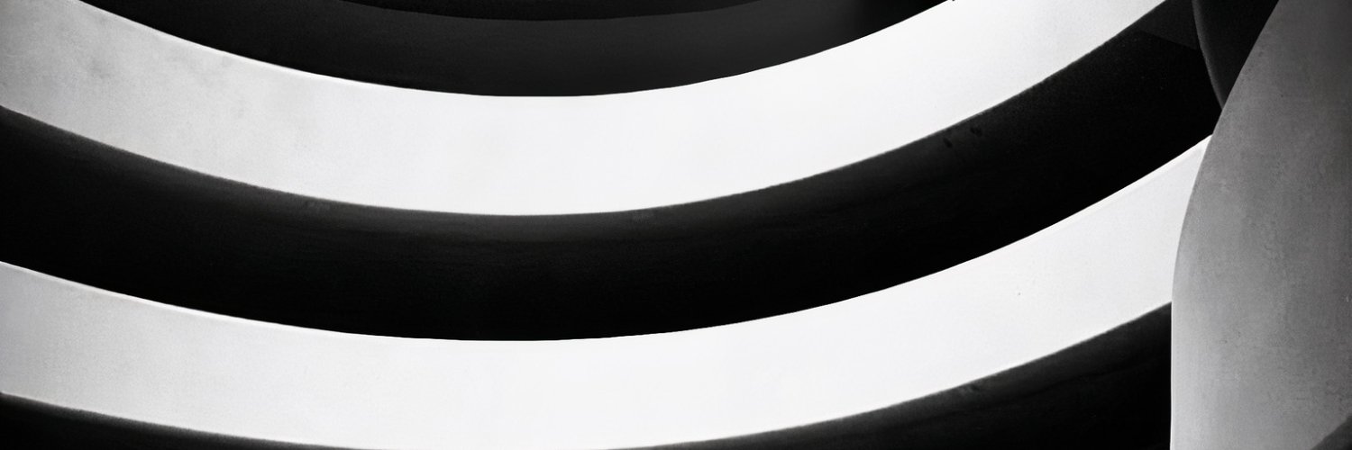 Danai banner