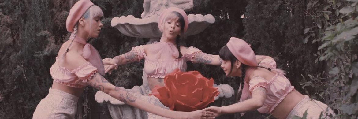 LindseyTheeElf's profile banner image