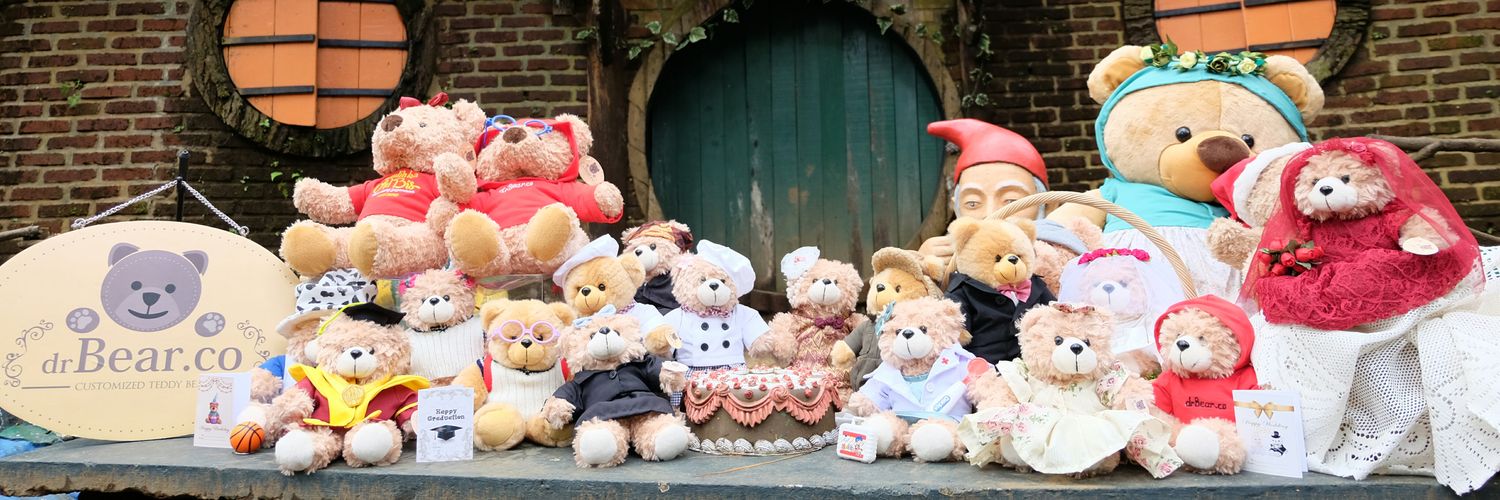 houseofdrbear's profile banner image