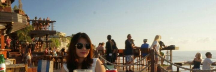 zunHELTY's profile banner image