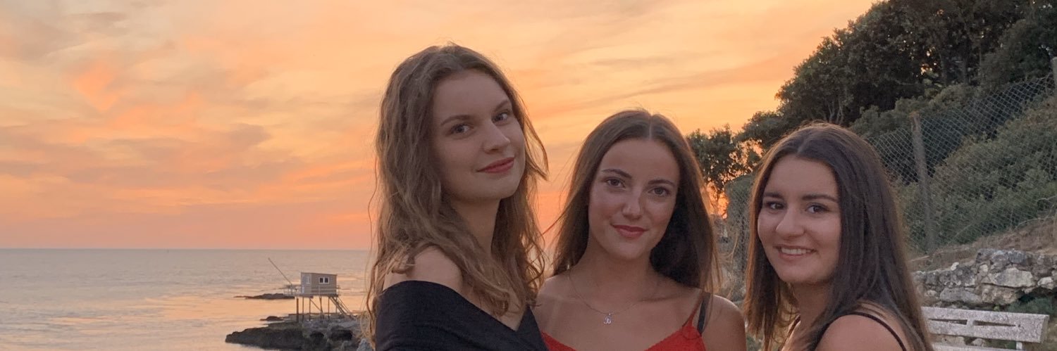 cassandra_bon's profile banner image
