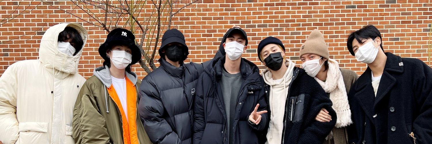 kimvj12's profile banner image