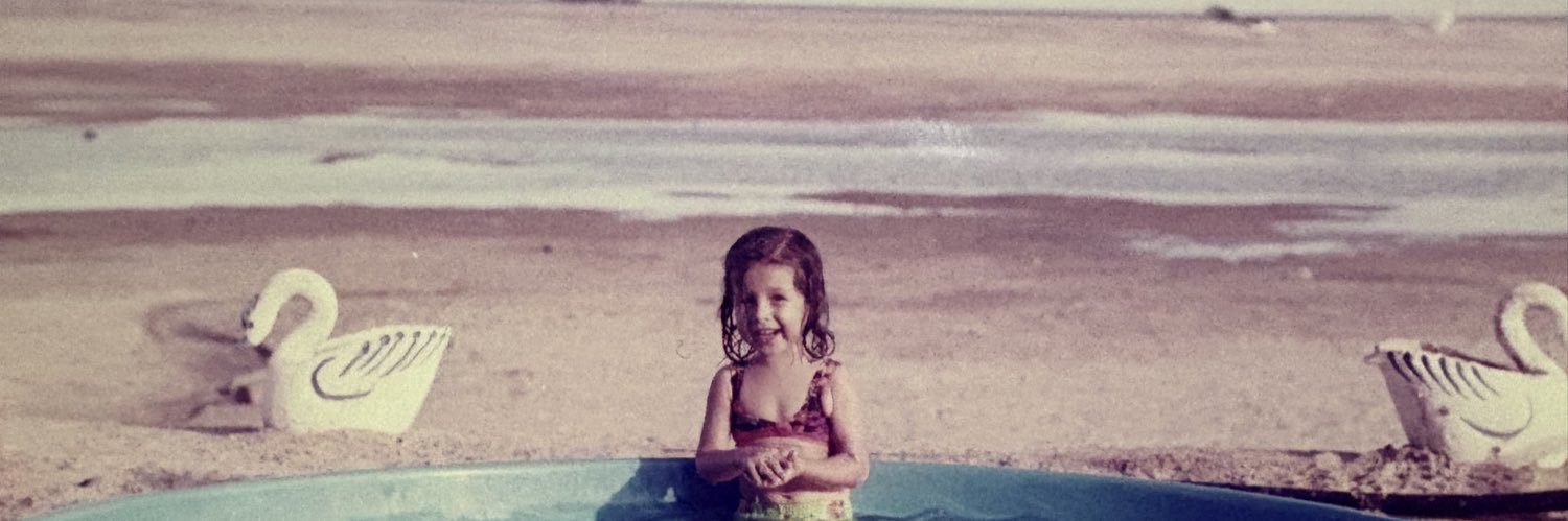 Gabrielaofff's profile banner image